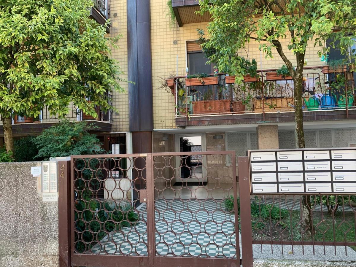 Holidays Apartment Toti To Fulfill Your Wishes Mestre Exterior foto